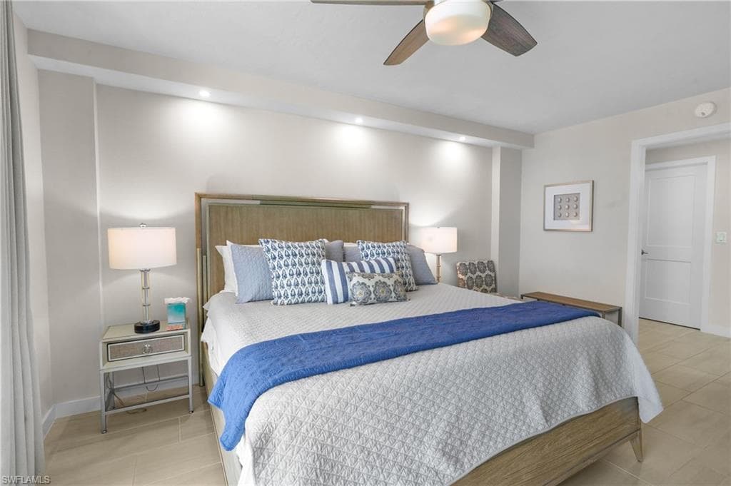 380 Seaview Ct 1107, Marco Island, FL 34145-19