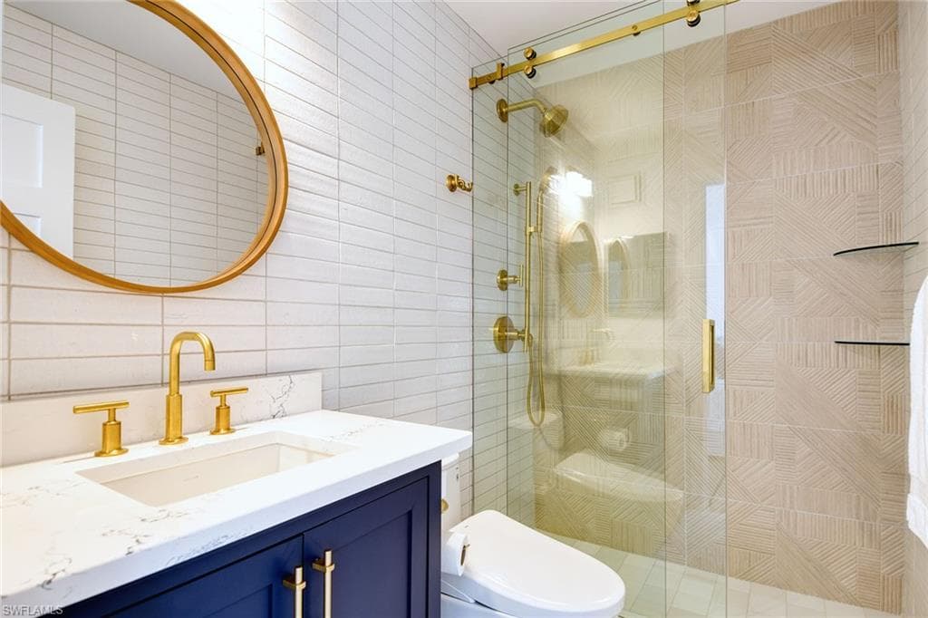 2389 Gulf Shore Blvd N 302, Naples, FL 34103-16