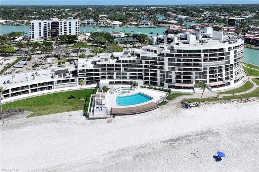 2389 Gulf Shore Blvd N 302, Naples, FL 34103-33