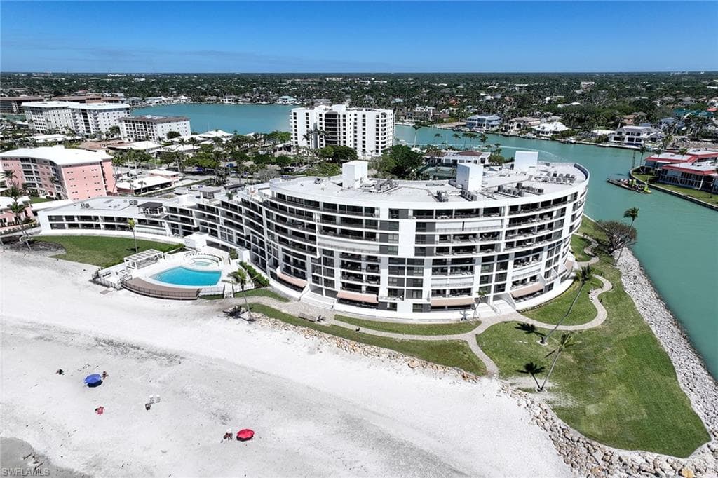 2389 Gulf Shore Blvd N 302, Naples, FL 34103-34