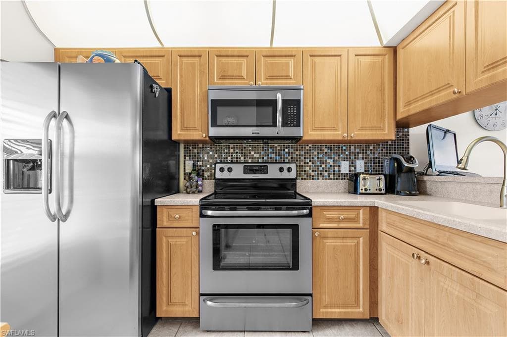 1295 Mainsail Dr 912, Naples, FL 34114-12