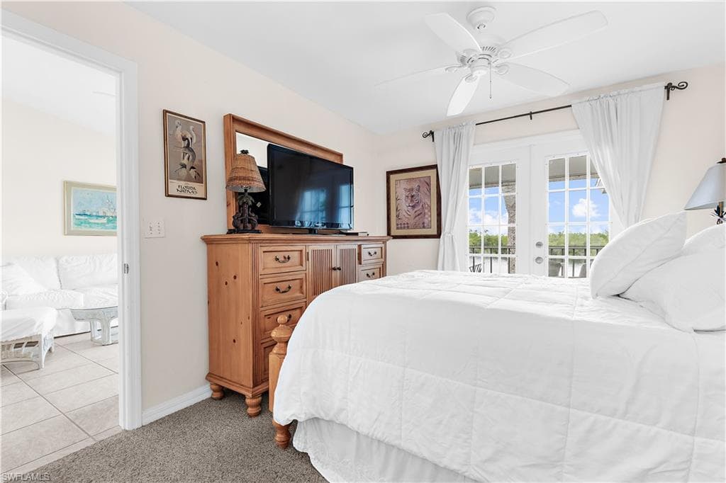 1295 Mainsail Dr 912, Naples, FL 34114-20