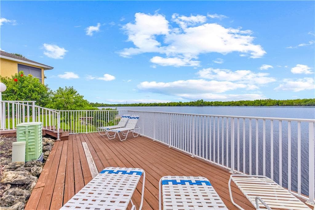 1295 Mainsail Dr 912, Naples, FL 34114-33