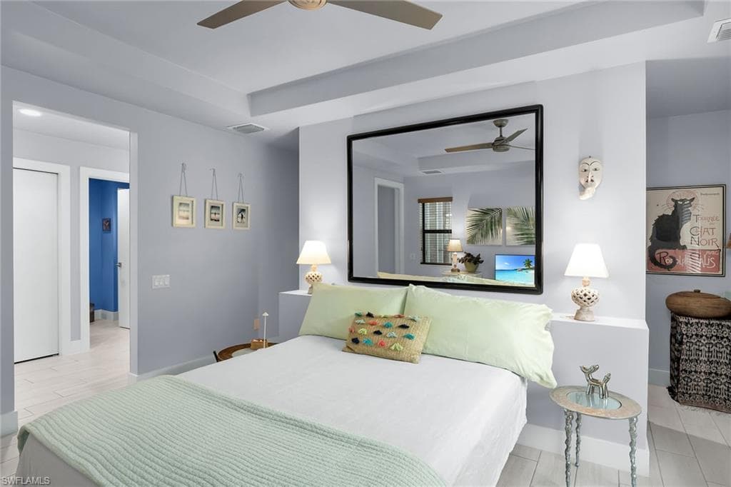 111 Bahama Ave, Marco Island, FL 34145-13