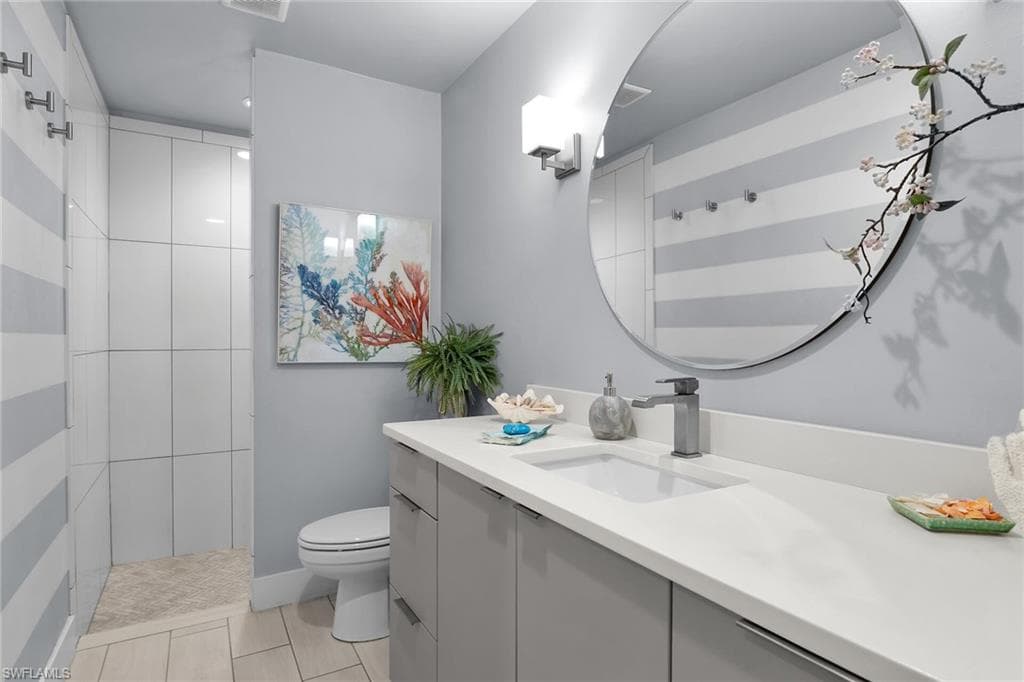 111 Bahama Ave, Marco Island, FL 34145-21