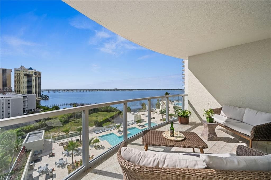 3000 Oasis Grand Blvd 901, Fort Myers, FL 33916-14