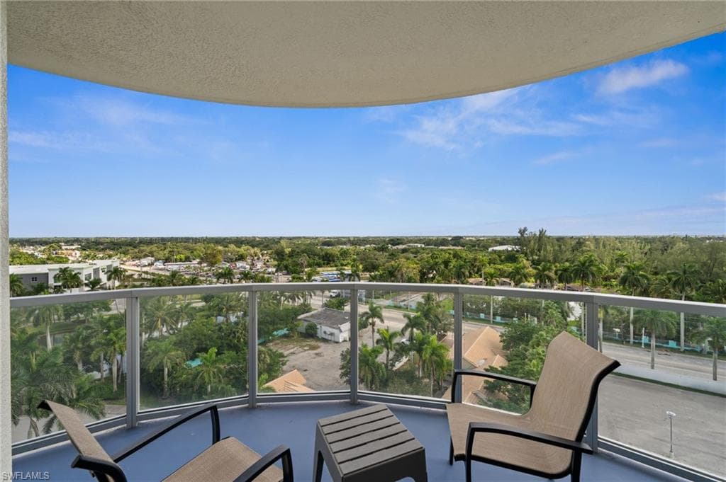 3000 Oasis Grand Blvd 901, Fort Myers, FL 33916-21