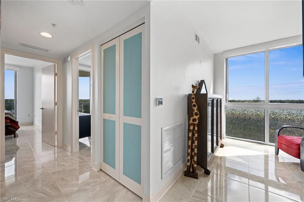 3000 Oasis Grand Blvd 901, Fort Myers, FL 33916-35