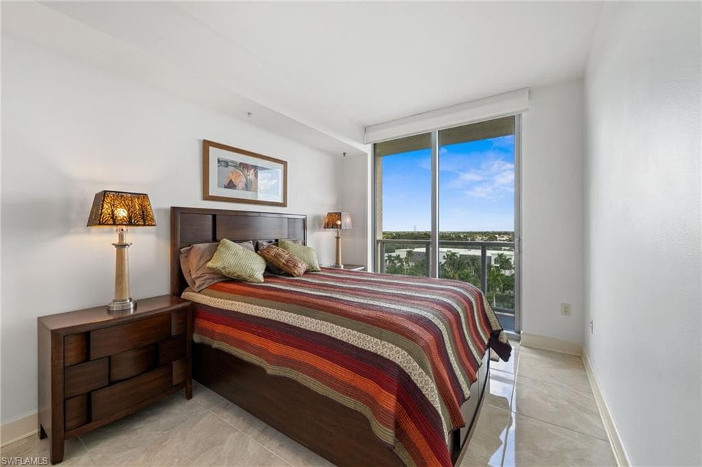 3000 Oasis Grand Blvd 901, Fort Myers, FL 33916-39