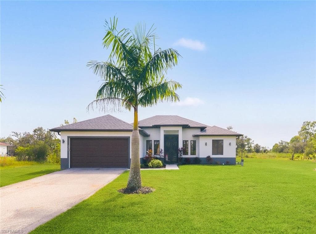 3362 56th Ave NE, Naples, FL 34120-1