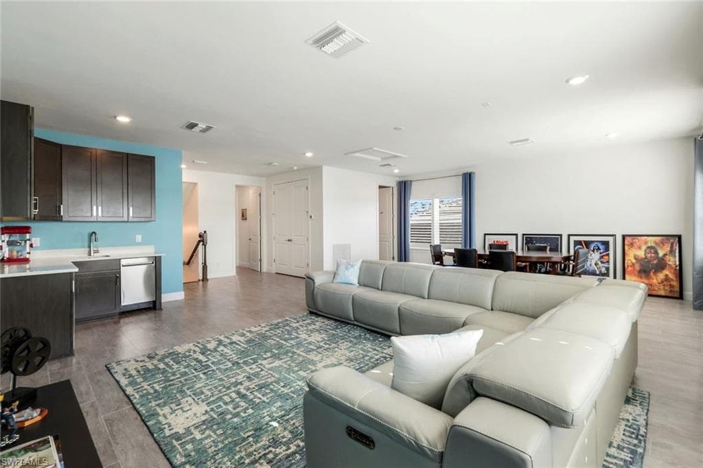 11401 Venetian Lagoon Dr, Fort Myers, FL 33913-11