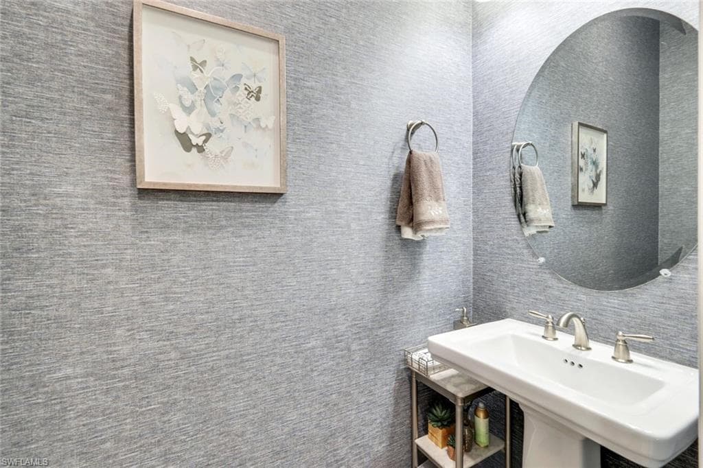 11401 Venetian Lagoon Dr, Fort Myers, FL 33913-23