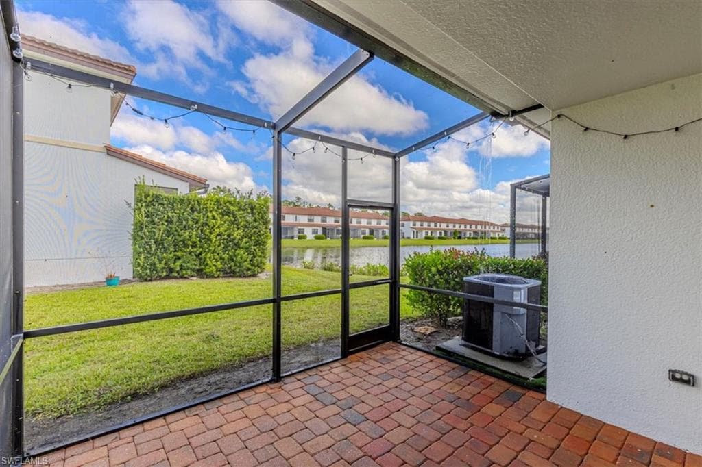 7738 Bristol Cir, Naples, FL 34120-9