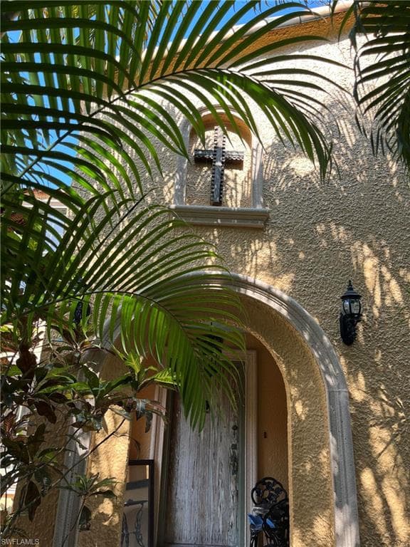 115 Prospect Ave, Fort Myers, FL 33905-1