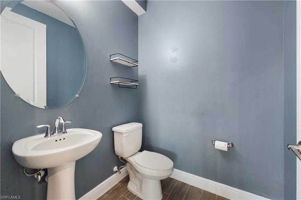 7549 Carnegie Way, Naples, FL 34119-14