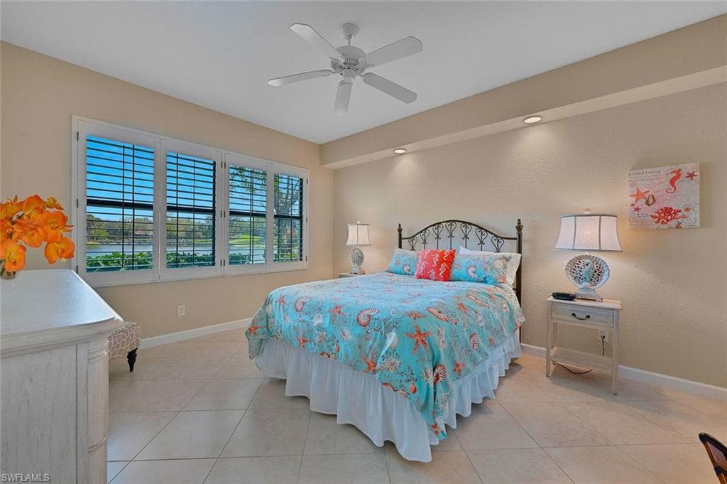 2421 Ravenna Blvd 101, Naples, FL 34109-8