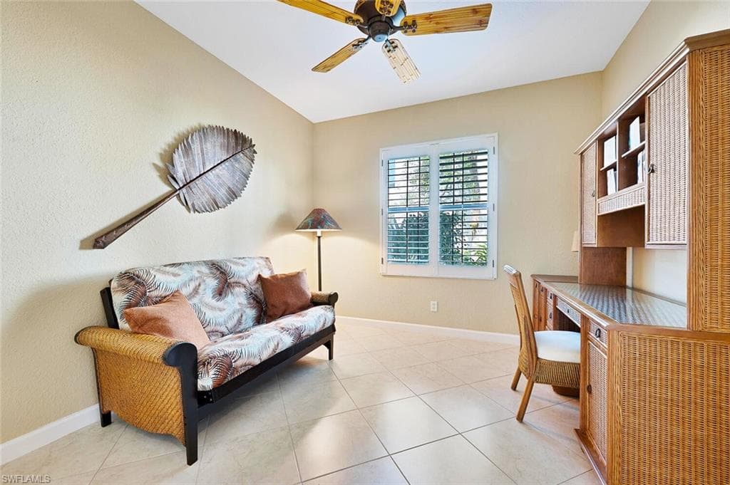 2421 Ravenna Blvd 101, Naples, FL 34109-12