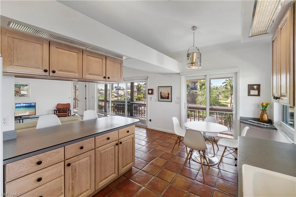 27189 Gasparilla Dr, Bonita Springs, FL 34135-13