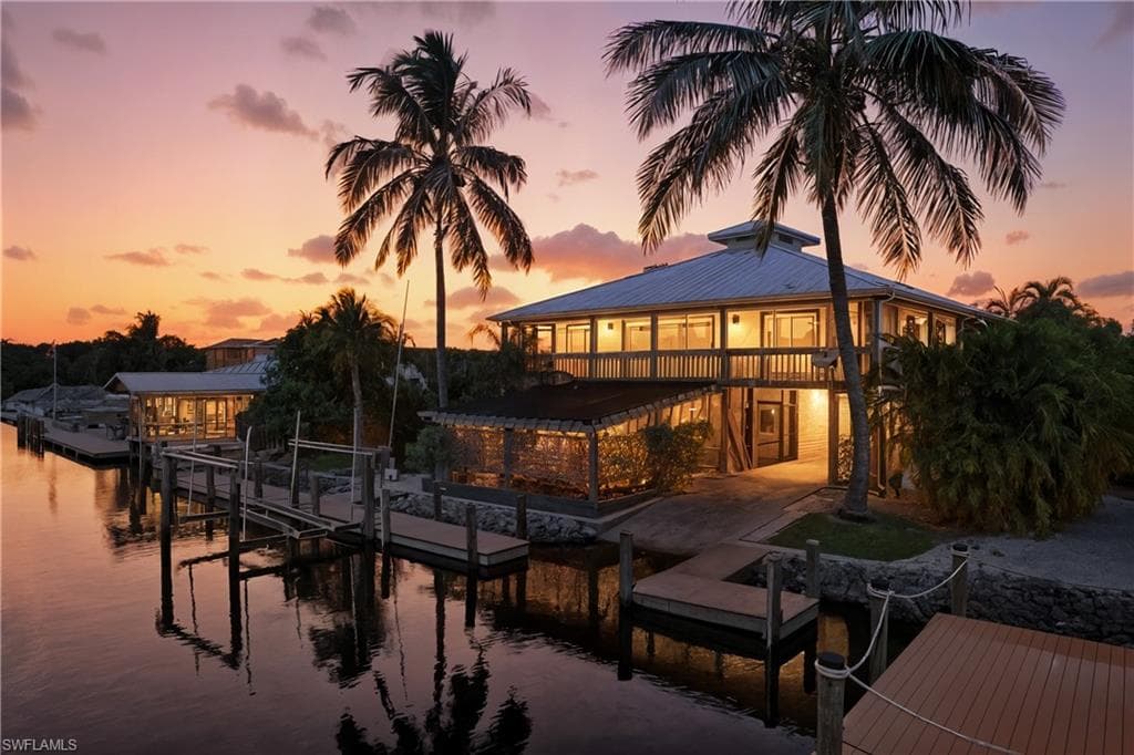 27189 Gasparilla Dr, Bonita Springs, FL 34135-1