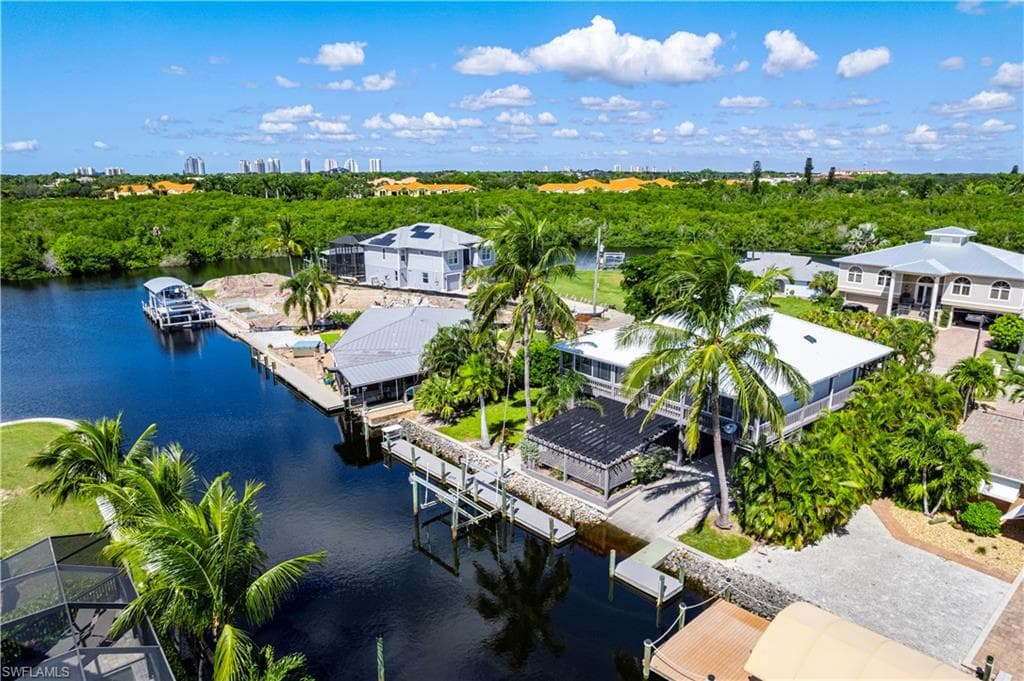 27189 Gasparilla Dr, Bonita Springs, FL 34135-34