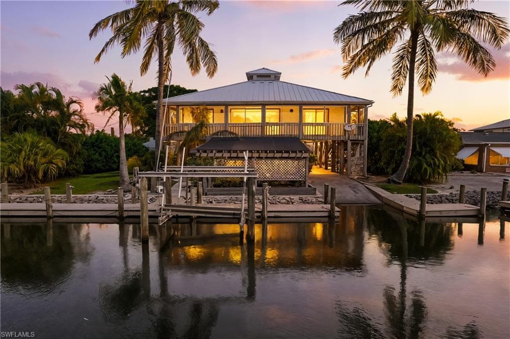 27189 Gasparilla Dr, Bonita Springs, FL 34135-36