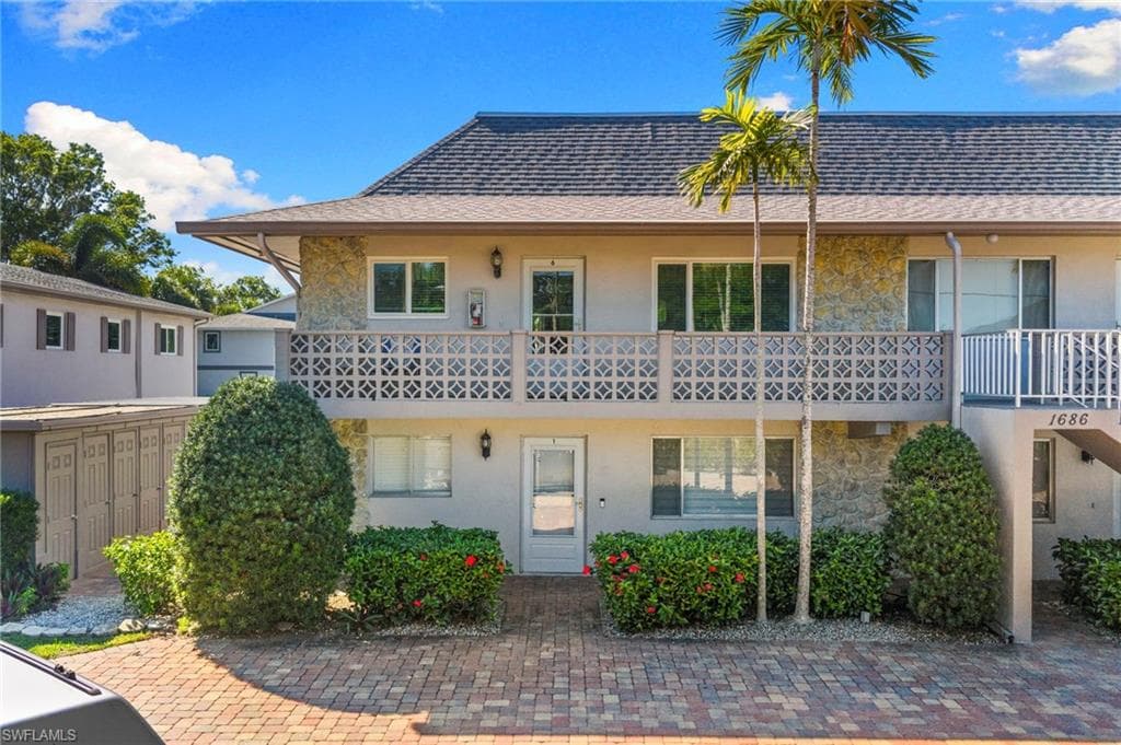 1686 Blue Point Ave B1, Naples, FL 34102-20