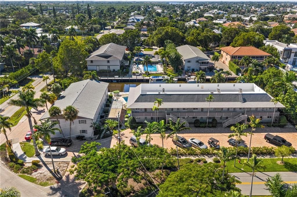 1686 Blue Point Ave B1, Naples, FL 34102-28