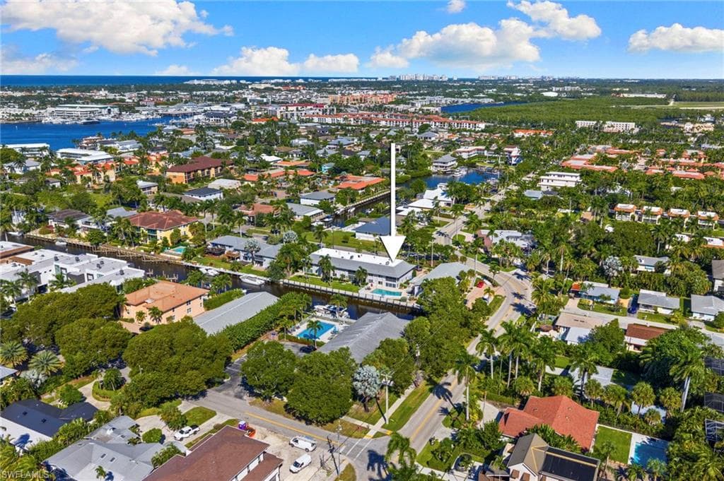 1686 Blue Point Ave B1, Naples, FL 34102-33