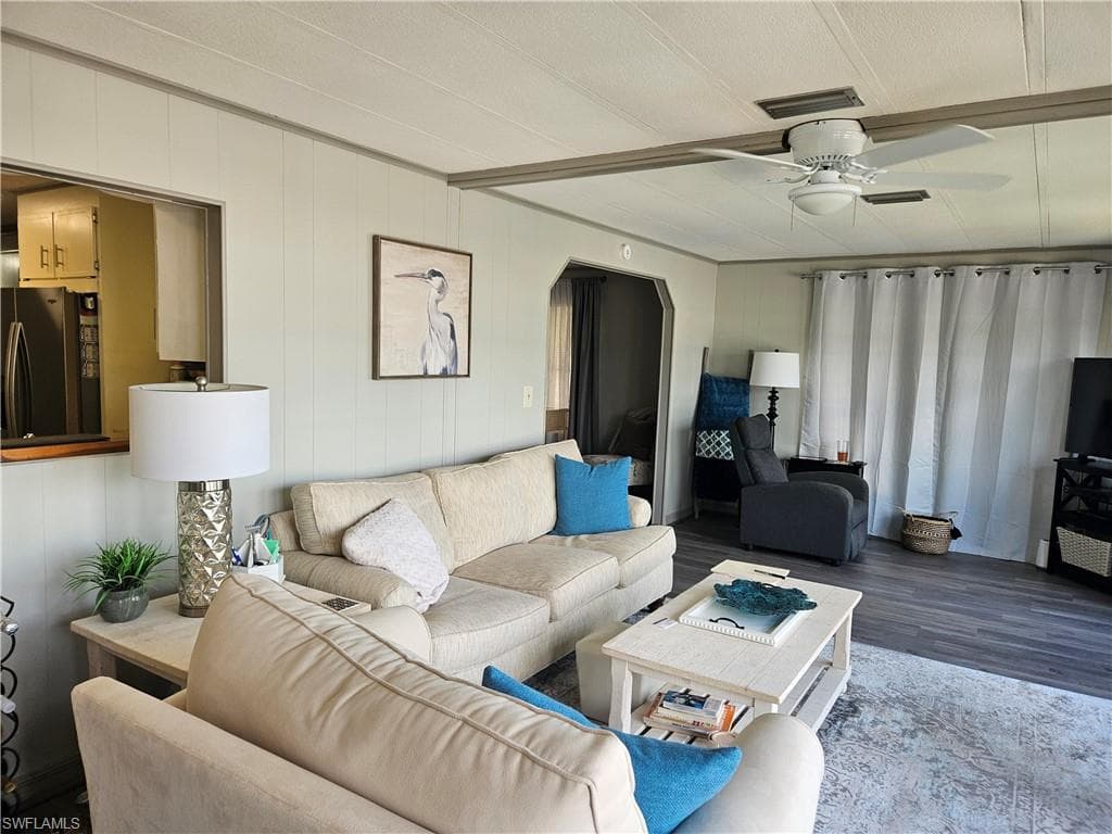 45 Aquamarine Ave 45q, Naples, FL 34114-16