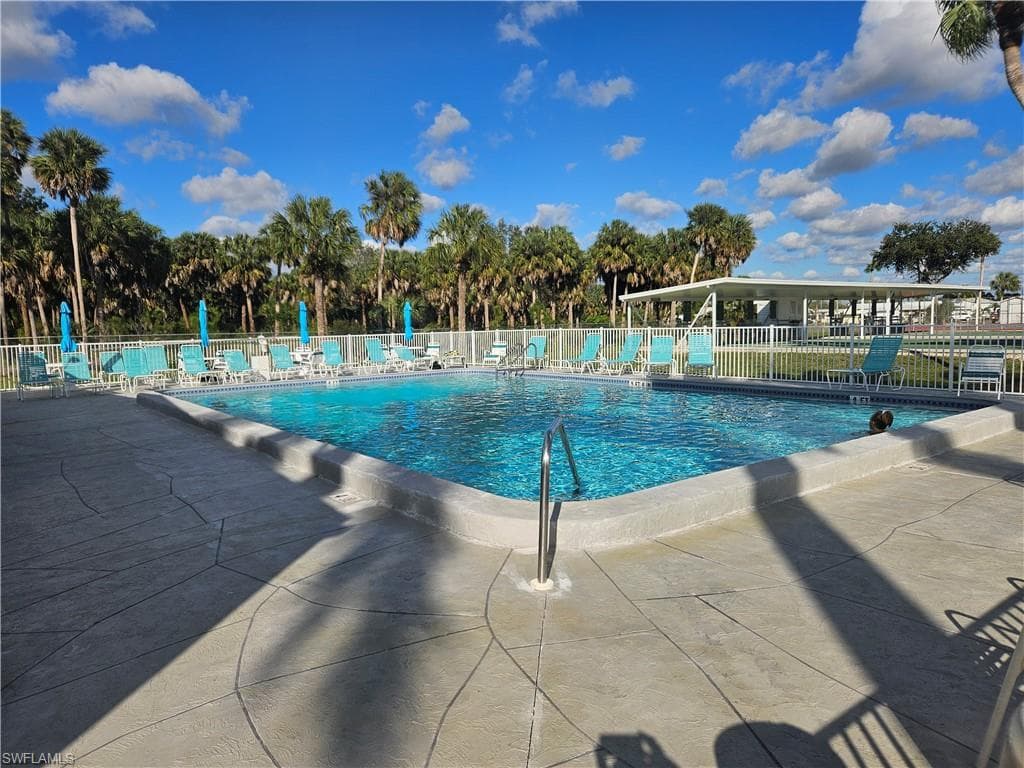 45 Aquamarine Ave 45q, Naples, FL 34114-42