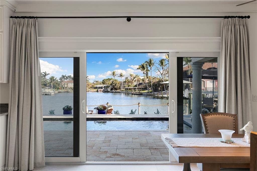 7 Glenview Manor Dr, Fort Myers Beach, FL 33931-13