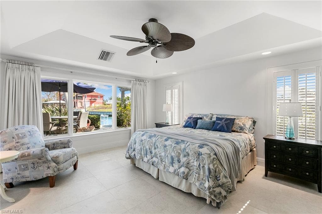 7 Glenview Manor Dr, Fort Myers Beach, FL 33931-20