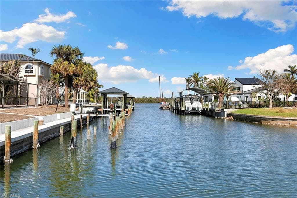 7 Glenview Manor Dr, Fort Myers Beach, FL 33931-41