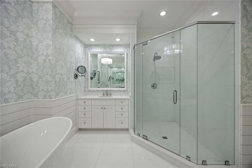 2718 Callista Ct 203, Naples, FL 34114-23