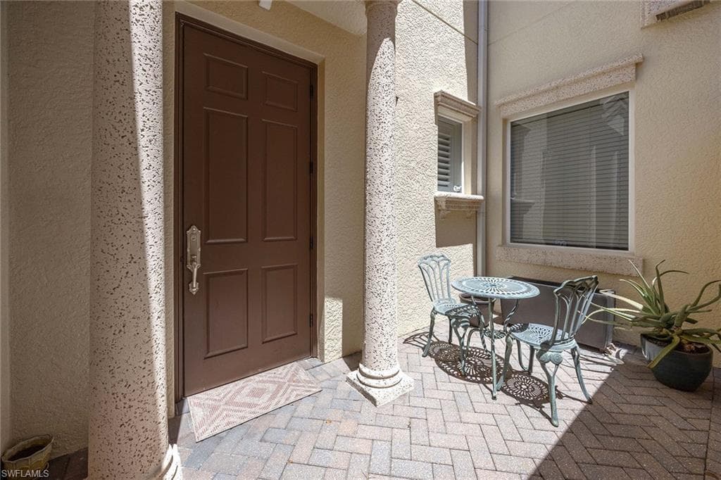2718 Callista Ct 203, Naples, FL 34114-3