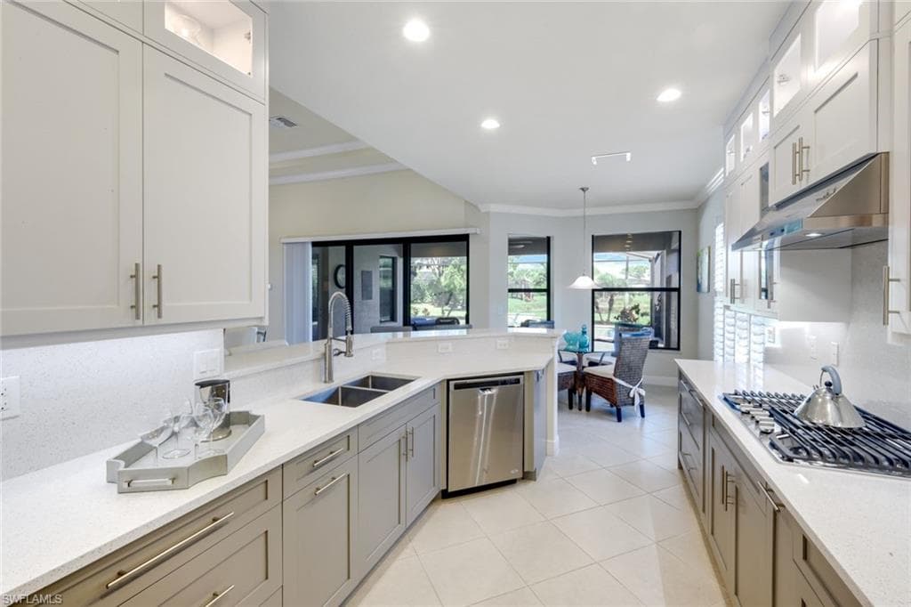 9909 Casabella Way, Bonita Springs, FL 34135-13