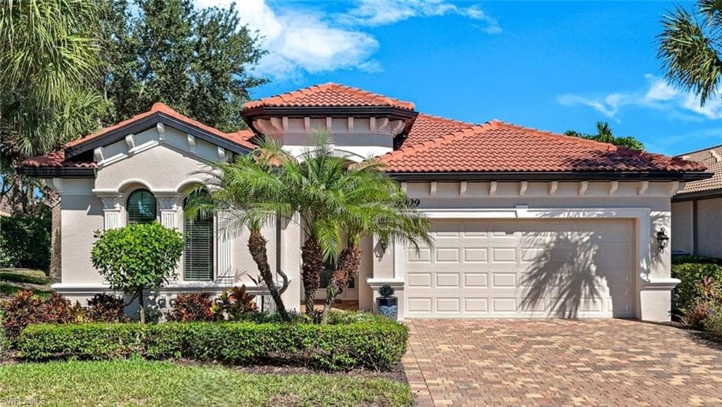 9909 Casabella Way, Bonita Springs, FL 34135-3