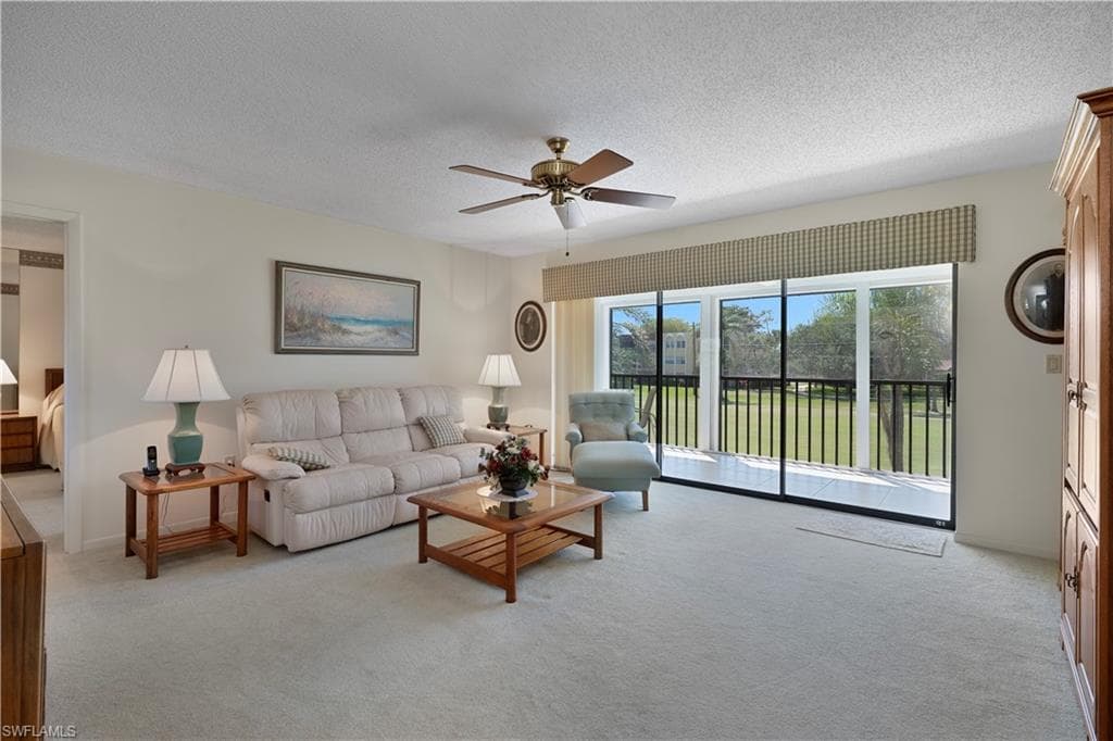 151 Quail Forest Blvd 202, Naples, FL 34105-1