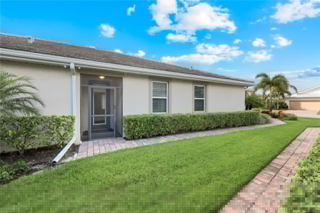 14795 Edgewater Cir, Naples, FL 34114-29