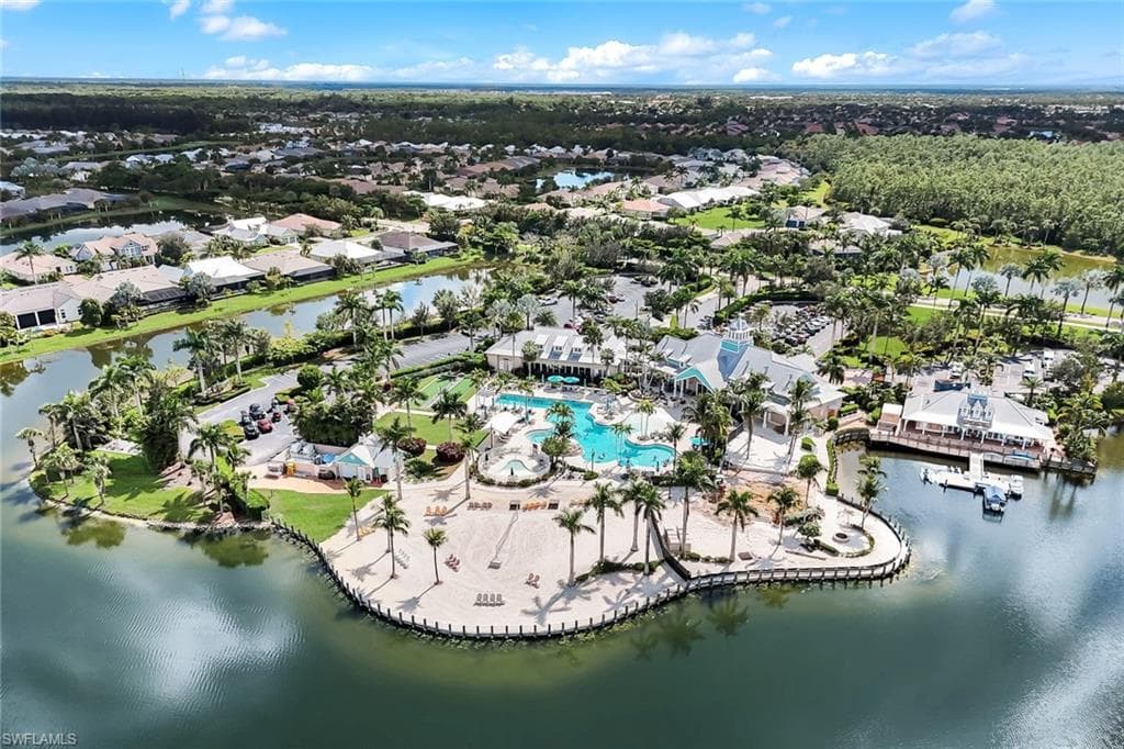 14795 Edgewater Cir, Naples, FL 34114-34