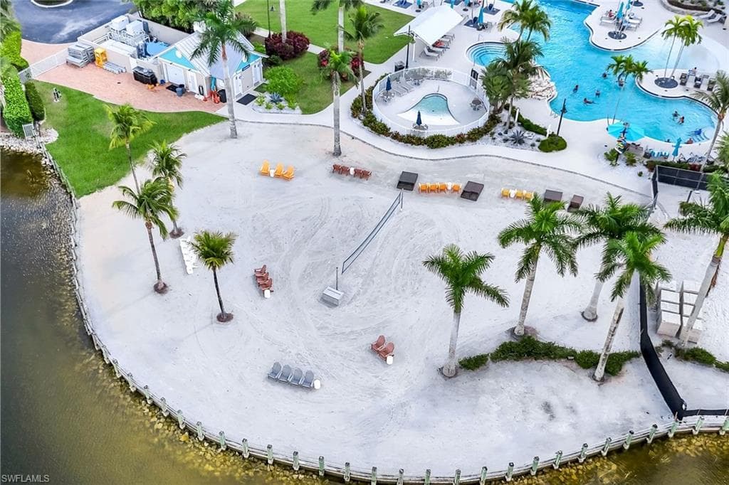 14795 Edgewater Cir, Naples, FL 34114-36