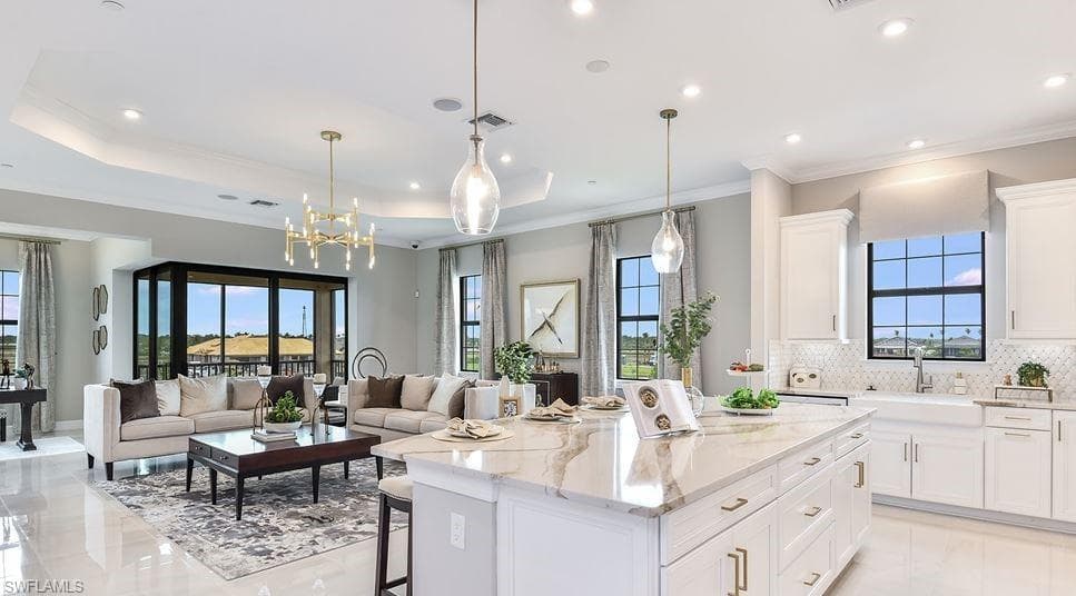 15323 Lucerna St 204, Naples, FL 34114-14