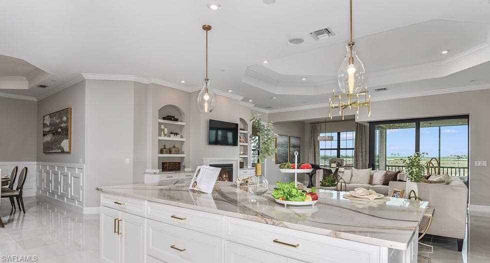 15323 Lucerna St 204, Naples, FL 34114-18