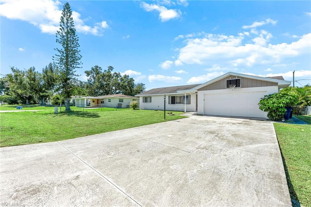 2149 Tropic Ave, Fort Myers, FL 33905-23