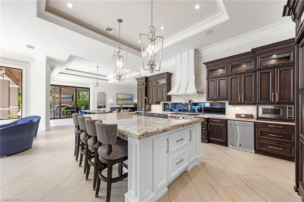 4517 Brynwood Dr, Naples, FL 34119-7