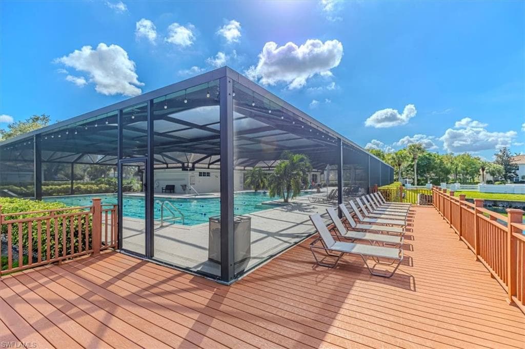 6804 Satinleaf Rd S 102, Naples, FL 34109-28