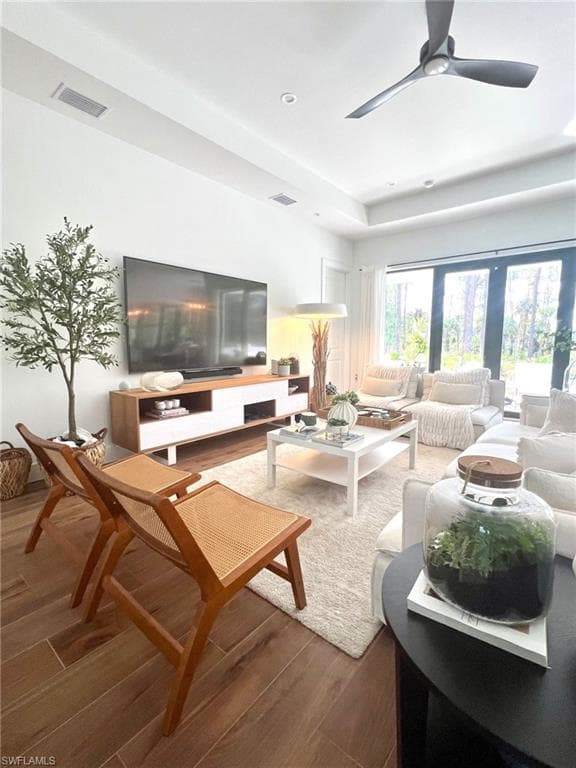 510 12th Ave NE, Naples, FL 34120-13