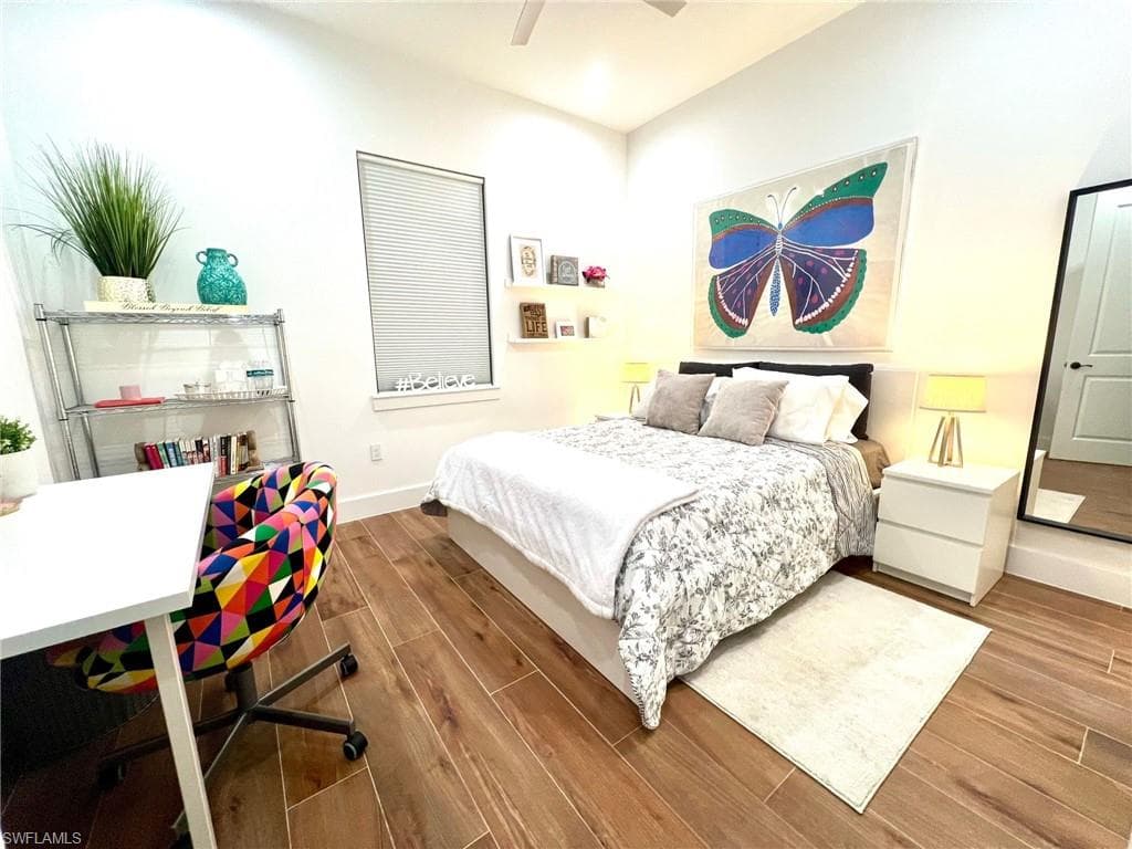 510 12th Ave NE, Naples, FL 34120-29