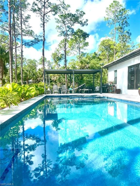 510 12th Ave NE, Naples, FL 34120-40