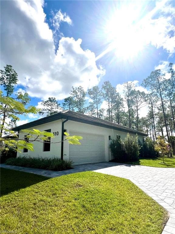 510 12th Ave NE, Naples, FL 34120-5